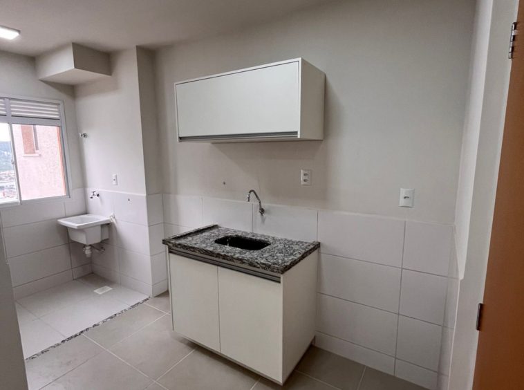 Cozinha (foto 2) do Apartamento no Condomínio Iguaçu