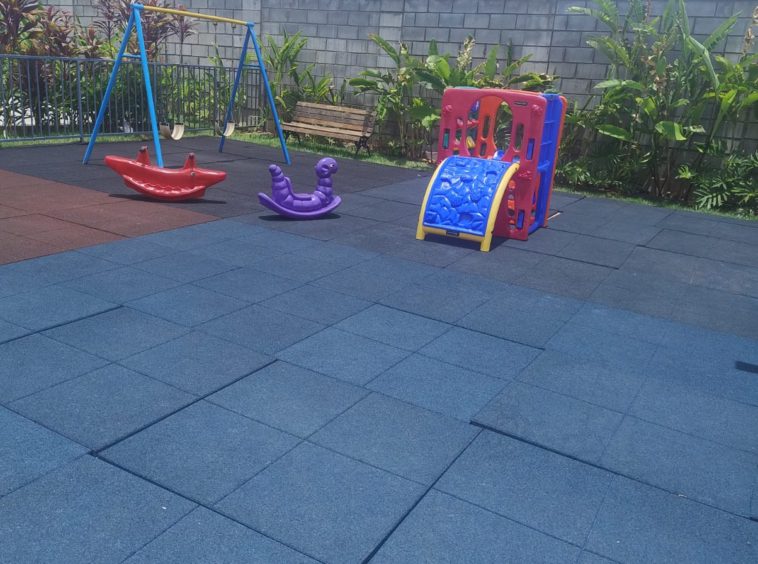 Parquinho do Condomínio no do Apartamento no Estrela Dalva