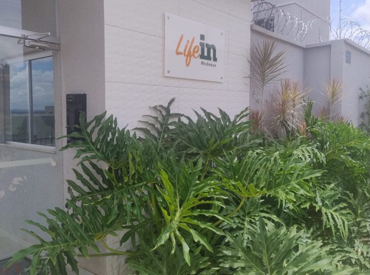 Frente do Condomínio no do Apartamento no Estrela Dalva