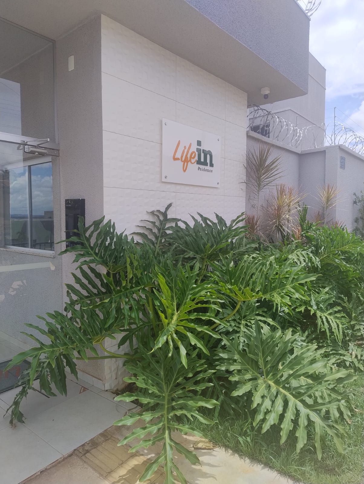 Frente do Condomínio no do Apartamento no Estrela Dalva