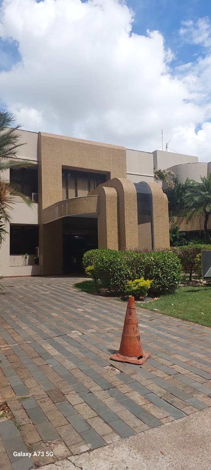 Frente Clínicas Care