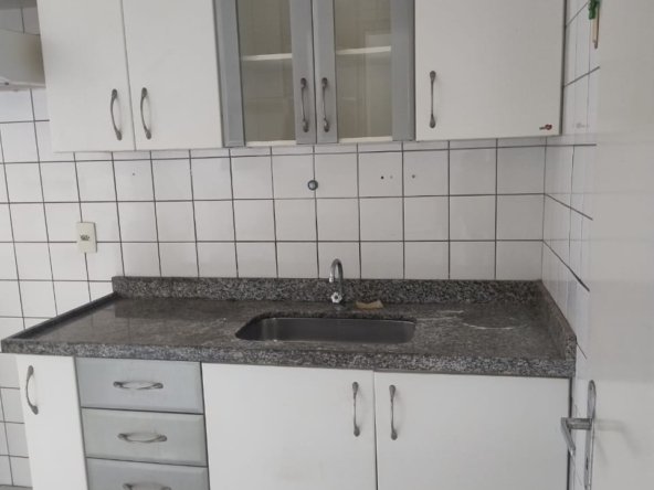 (FOTO 1) COZINHA DO APARTAMENTO DO BAIRRO GOIÁ